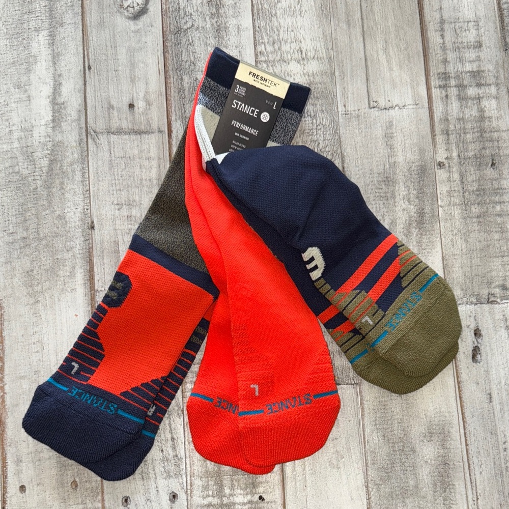 Stance Men's Orange and Blue FRESH TEK Large Socks